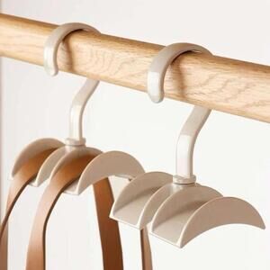 Handbag Strap Hanger